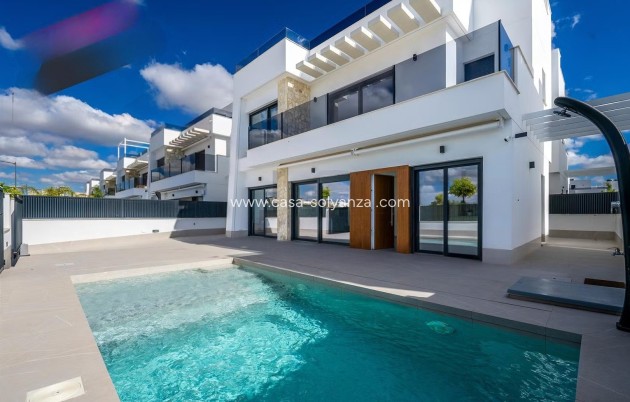 Villa - Resale - Santa Rosalia Resort - Inland