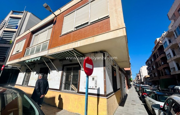 Villa - Resale - Torrevieja - 0