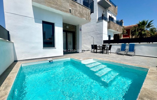 Villa - Resale - Torrevieja - La Siesta