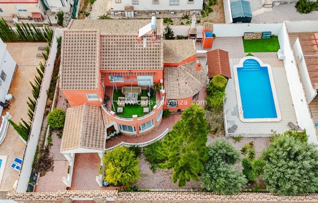 Villa - Resale - Torrevieja - La Siesta