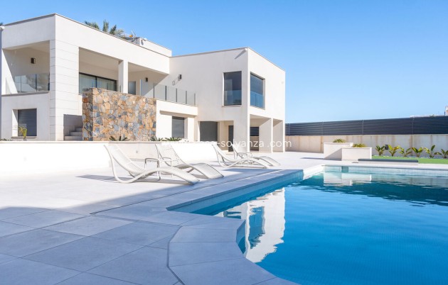 Villa - Resale - Torrevieja - La Valeta