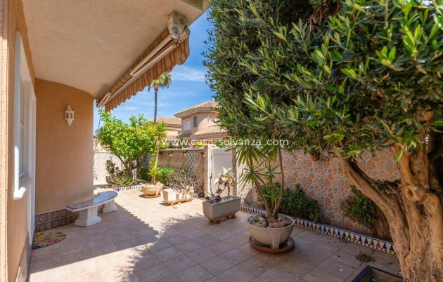 Villa - Resale - Torrevieja - Los Balcones