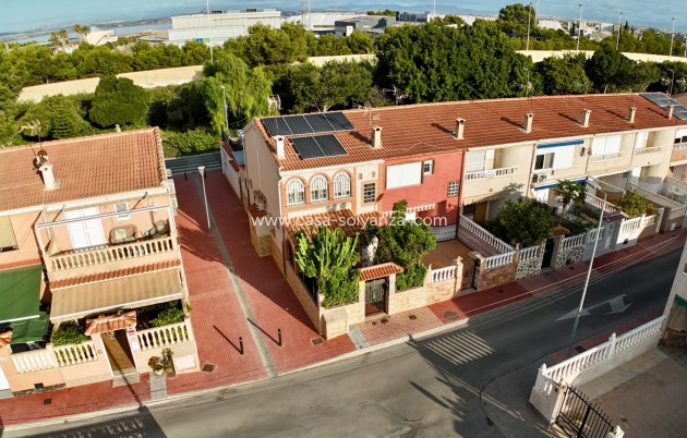 Villa - Resale - Torrevieja - Playa De Los Naufragos