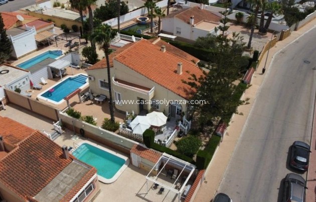 Villa - Resale - Torrevieja - Torrevieja