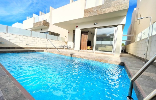 Villa - Resale - Villamartin - Costa Blanca