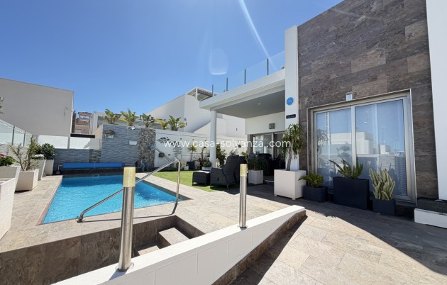 Villa - Resale - Villamartin - Villamartín