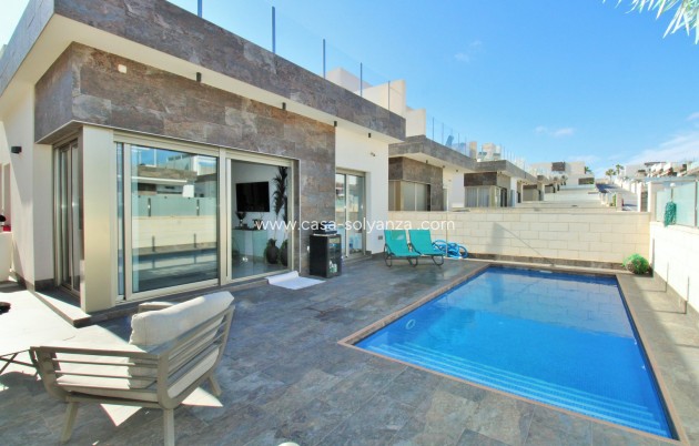 Villa - Resale - Villamartin - Villamartín