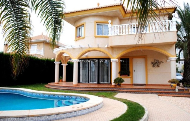 Villa - Reventa - La Zenia - Costa Blanca