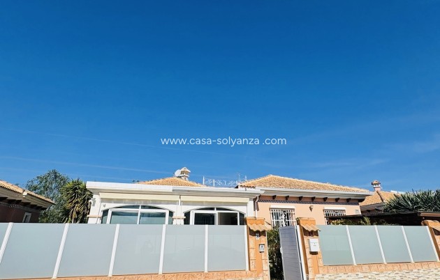 Villa - Reventa - Los Montesinos - 0