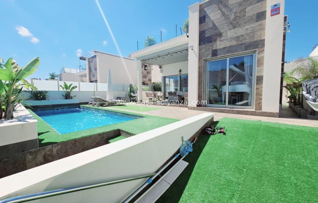 Villa - Reventa - Orihuela Costa - CSRES-29208