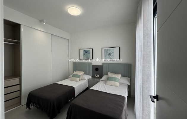 Villa - Reventa - Roldan - 0