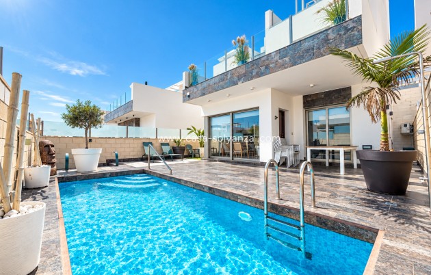 Villa - Reventa - Villamartin - Villamartín