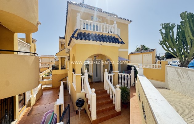 Villa - Reventa - Villamartin - Villamartín