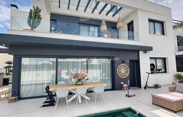 Villa - Revente - Algorfa - La Finca Golf Resort