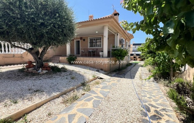 Villa - Revente - Torrevieja - Aguas nuevas