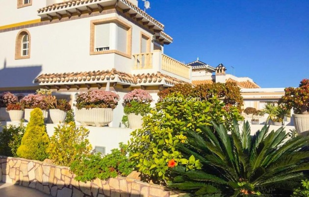 Villa - Revente - Torrevieja - La Mata