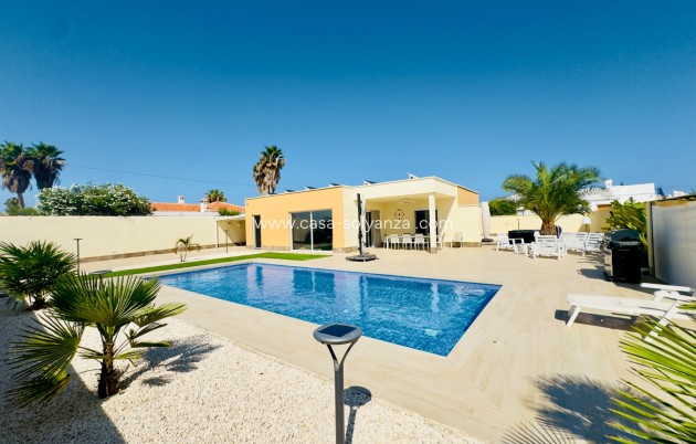 Villa - Revente - Torrevieja - La Siesta