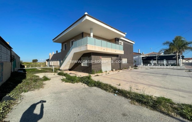 Villa - Revente - Torrevieja - La Siesta