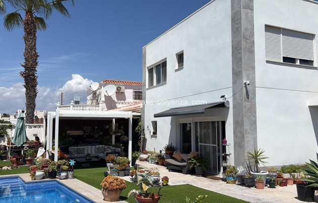 Villa - Revente - Torrevieja - La Siesta