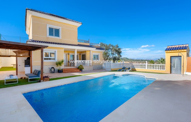 Villa - Wiederverkauf - Ciudad De Las Comunicaciones - Costa Blanca