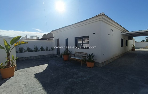 Villa - Wiederverkauf - El Chaparral - CSCI-89736