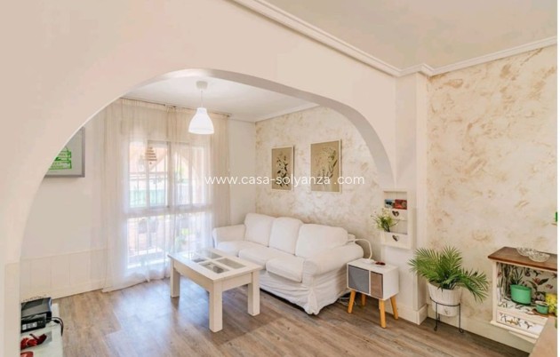 Villa - Wiederverkauf - Gran Alacant - Gran Alacant