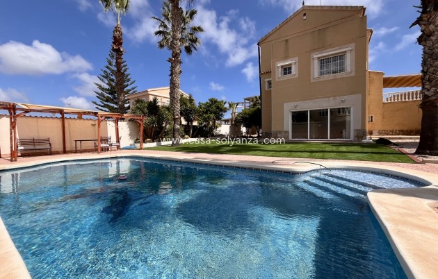 Villa - Wiederverkauf - La Zenia - Costa Blanca