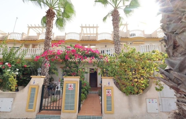 Villa - Wiederverkauf - Orihuela Costa - Costa Blanca