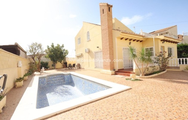 Villa - Wiederverkauf - Orihuela Costa - Costa Blanca