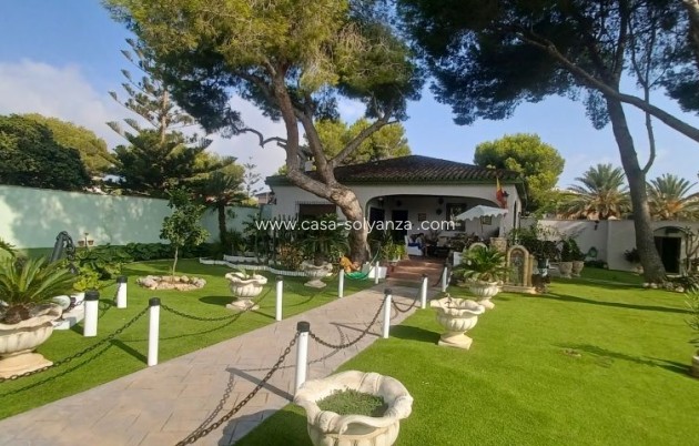 Villa - Wiederverkauf - Orihuela Costa - Orihuela Costa