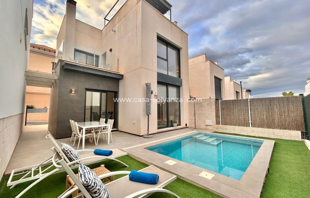 Villa - Wiederverkauf - Orihuela Costa - Pau 26