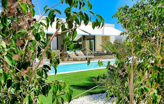 Villa - Wiederverkauf - Orihuela - Las Colinas Golf Resort