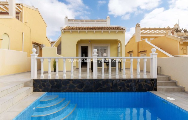 Villa - Wiederverkauf - Orihuela - Orihuela Costa
