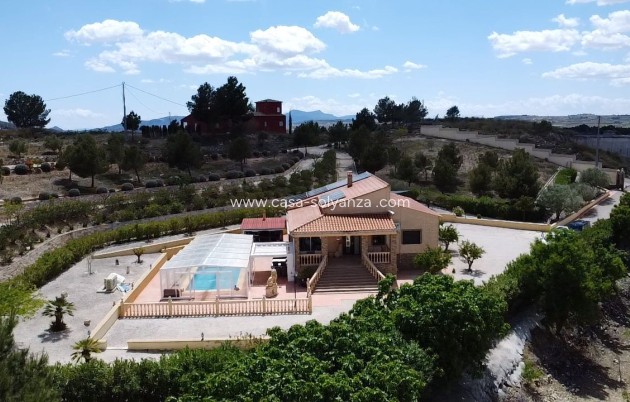 Villa - Wiederverkauf - Pinoso - Pinoso