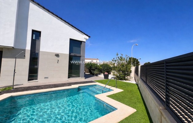 Villa - Wiederverkauf - Santiago de la Ribera - Costa Calida