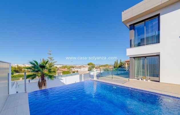 Villa - Wiederverkauf - Torrevieja - Costa Blanca