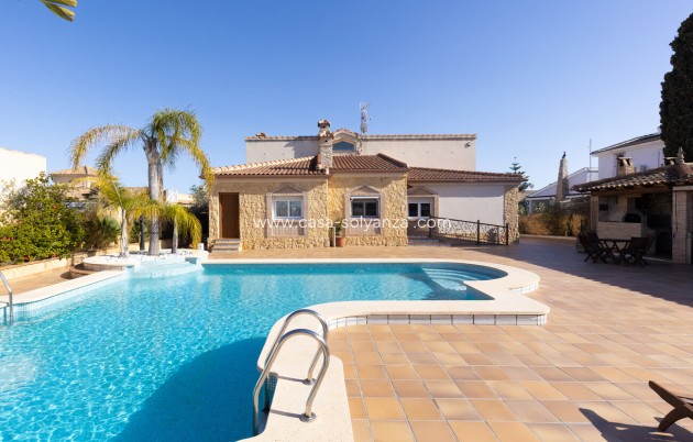 Villa - Wiederverkauf - Torrevieja - Costa Blanca
