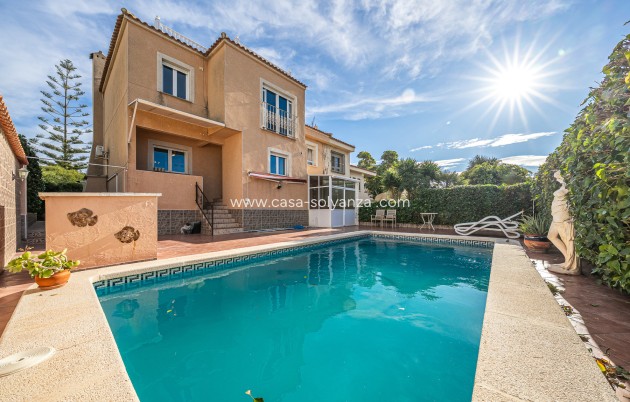 Villa - Wiederverkauf - Torrevieja - El Chaparral