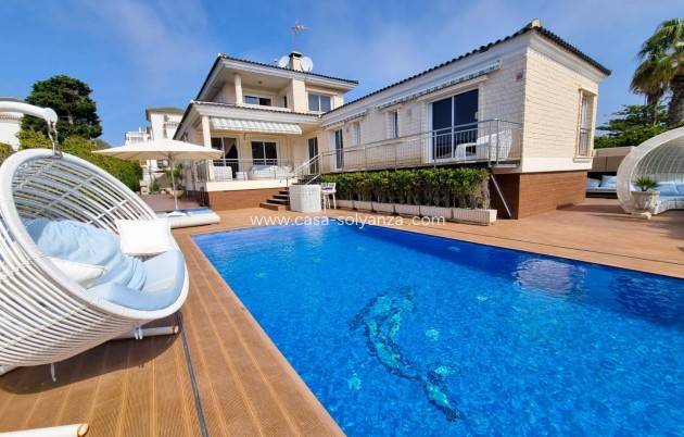 Villa - Wiederverkauf - Torrevieja - La Mata