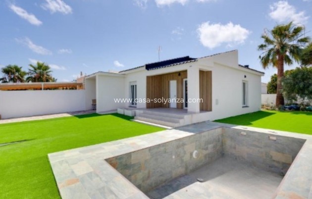 Villa - Wiederverkauf - Torrevieja - La Siesta