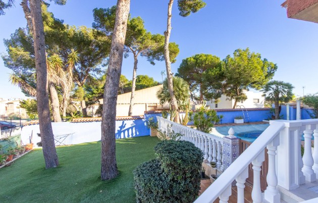 Villa - Wiederverkauf - Torrevieja - Los Balcones