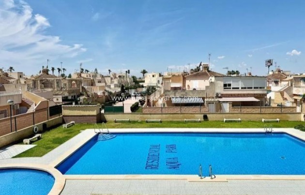 Villa - Wiederverkauf - Torrevieja - Parque Acuático - Sector 25
