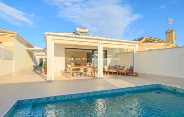 Villa - Wiederverkauf - Torrevieja - Torrevieja
