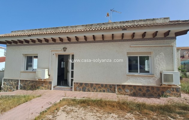 Villa - Wiederverkauf - Villamartin - Villamartín
