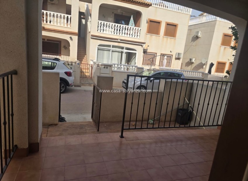 Wiederverkauf - Apartment - Ground Floor - Daya Vieja - Costa Blanca