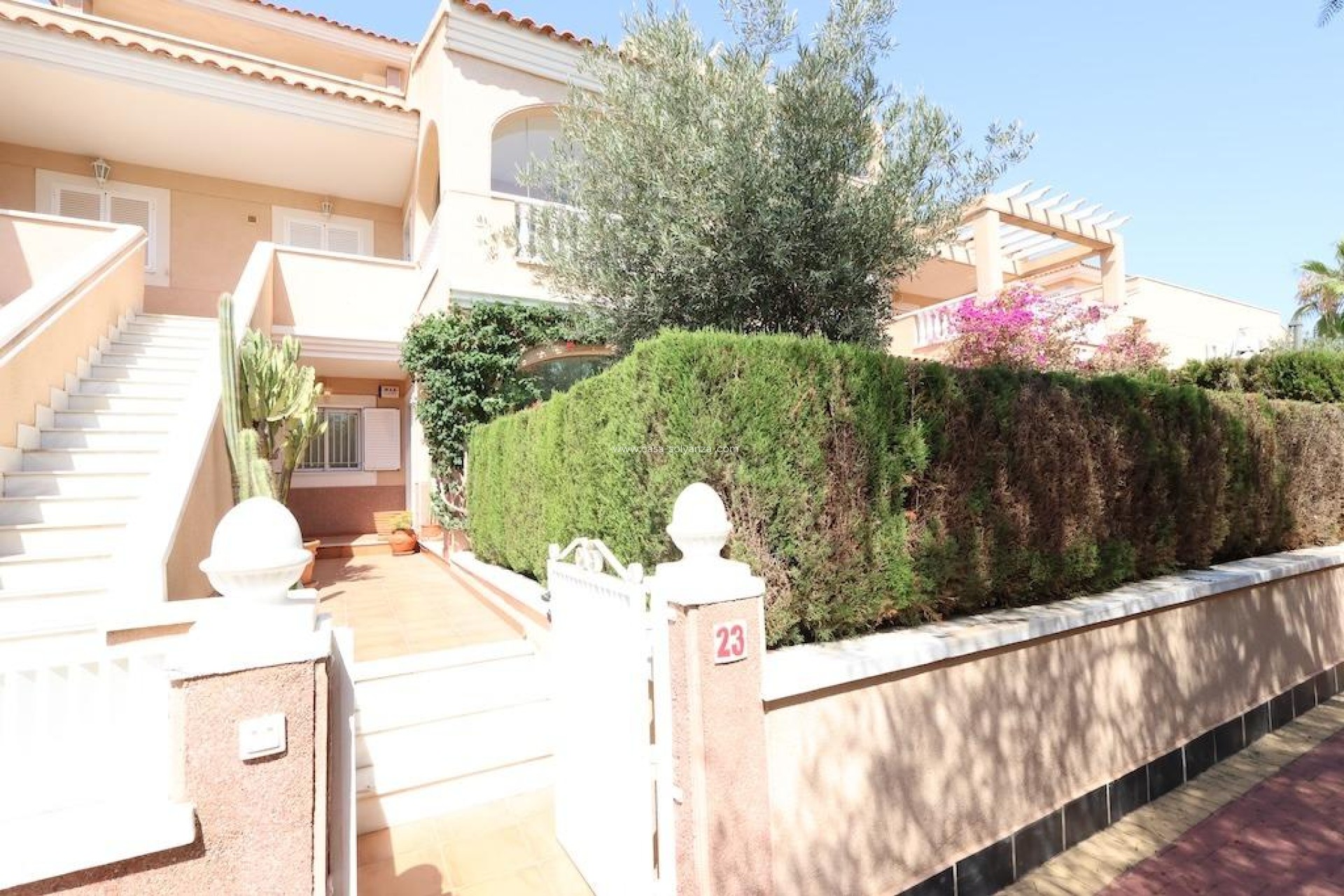 Wiederverkauf - Bungalow - Orihuela Costa - Costa Blanca