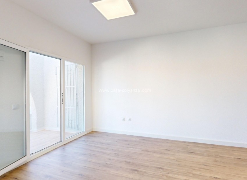 Wiederverkauf - Bungalow - Orihuela Costa - Las Filipinas