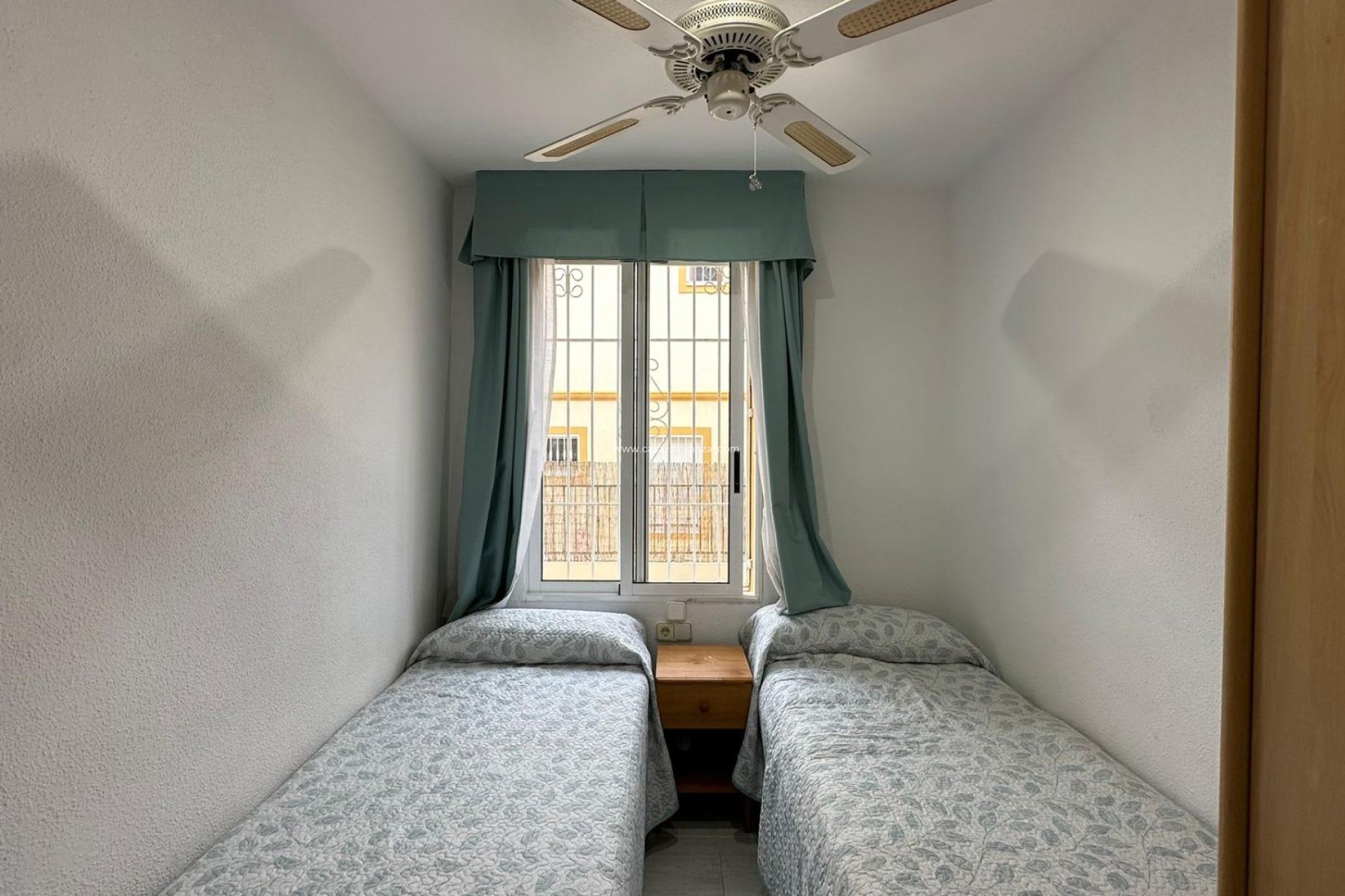 Wiederverkauf - Bungalow - Orihuela Costa - Los Almendros-La Florida