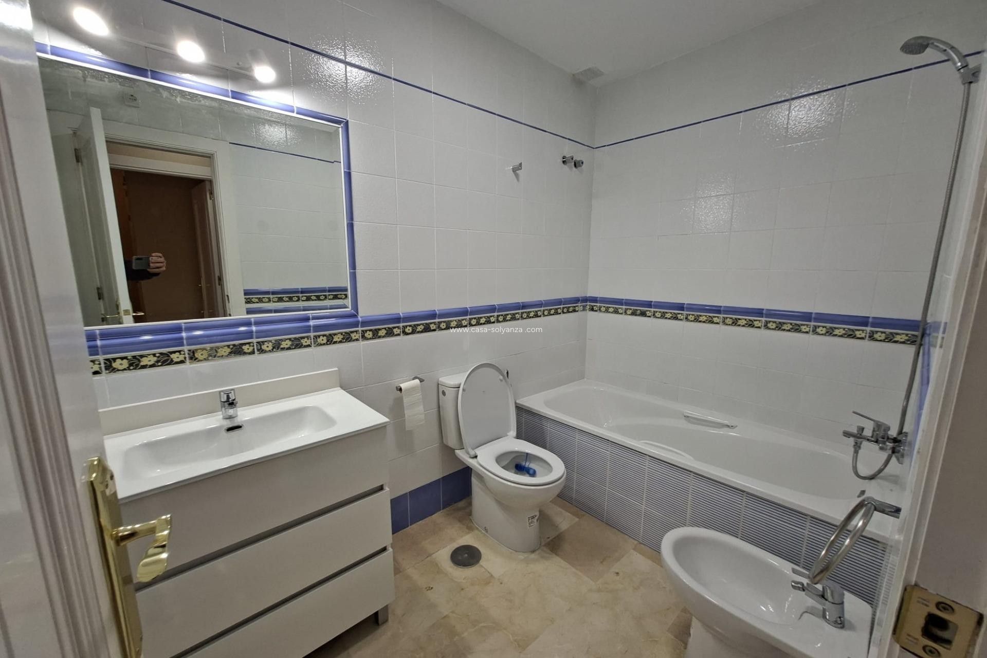 Wiederverkauf - Bungalow - Orihuela Costa - Villamartín