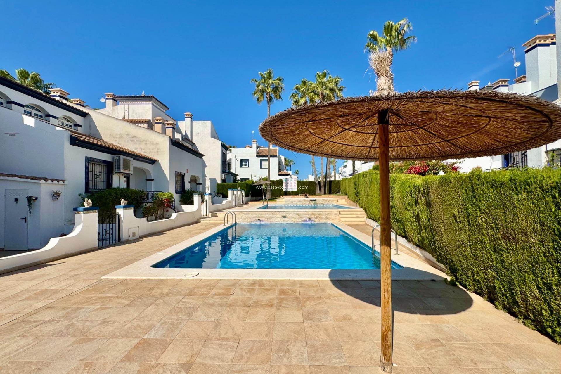 Wiederverkauf - Bungalow - Orihuela Costa - Villamartín